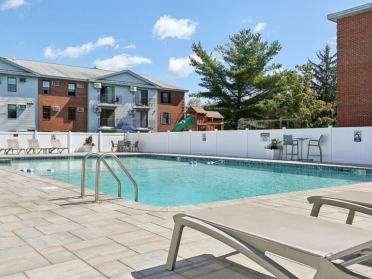 5-web-or-mls-Plantation St-2708-905