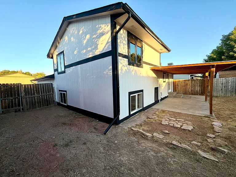 519 Garland St — Photo 33