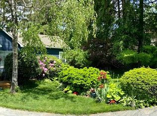 296 Depot Rd, Huntington Station, NY 11746