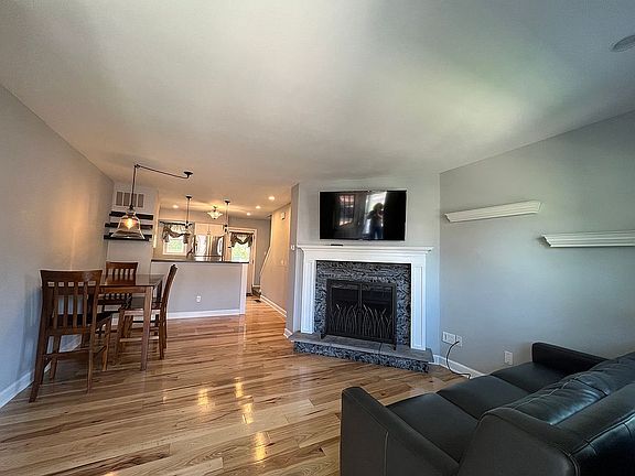 2nd image of 8056 Wimbledon Dr