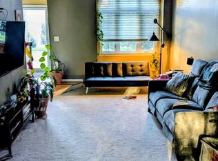 359 Natures Cove Ct, Wixom, MI 48393