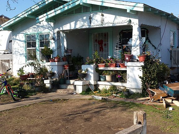 2nd image of 315 Acacia St