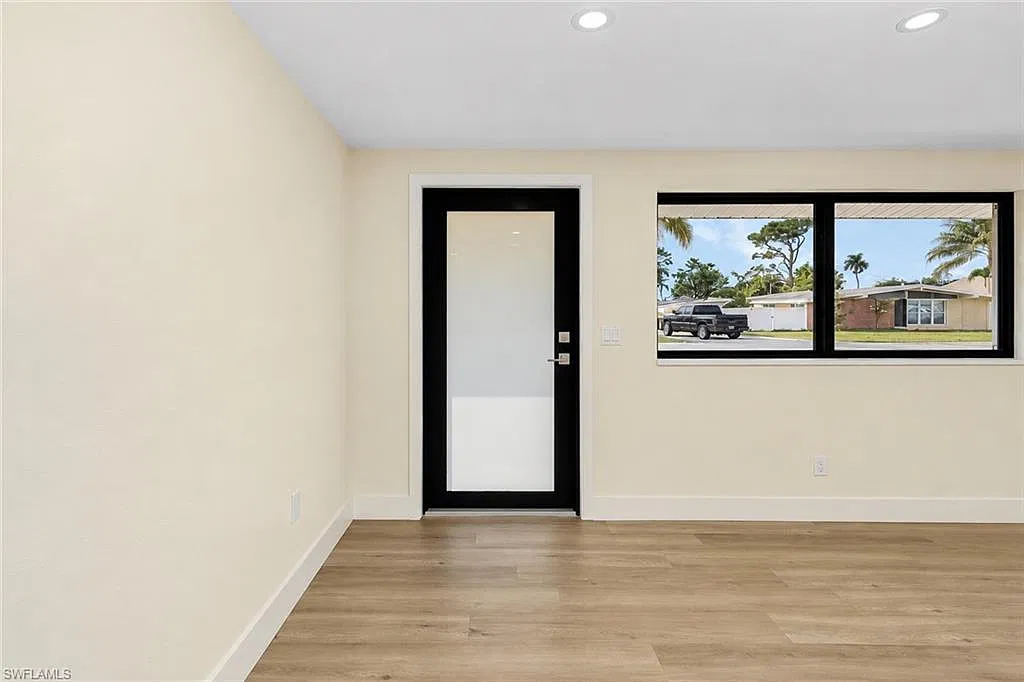 4 bed, 2.0 bath, 1573 sqft, $2,550 — Photo 2