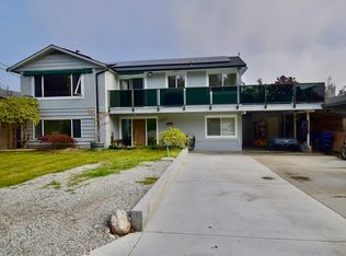 1822 Hall Rd, Sechelt, BC V7Z0A9