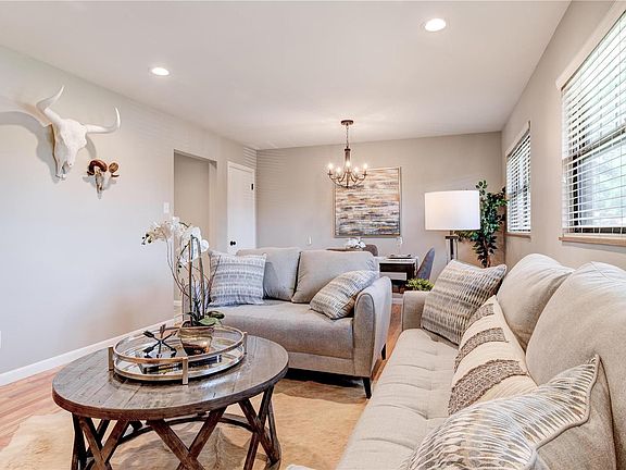 5th image of 10520 Fabick Dr