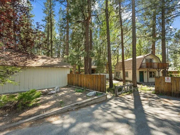 880 Jaybird Ln, Big Bear Lake, CA 92315