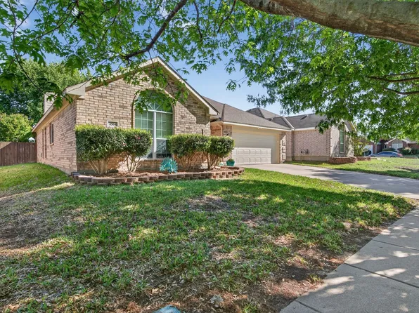 4504 Embercrest Ln, Fort Worth, TX 76123