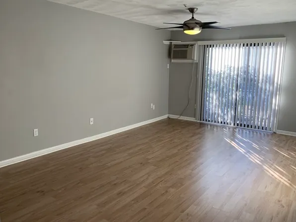 151 Bittersweet Ln APT 205, Randolph, MA 02368