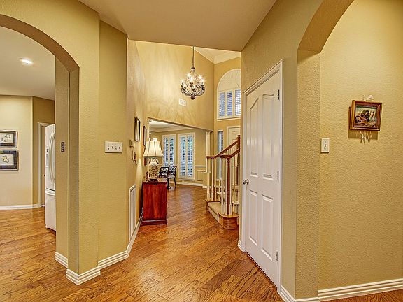 003_Foyer.jpg
