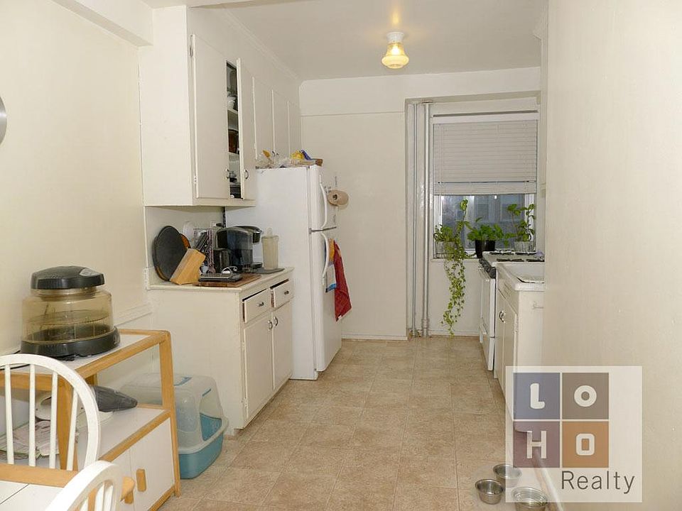 1st image of 550 Grand St APT H4e