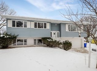 3835 Lost Valley Rd SE, Cedar Rapids, IA 52403