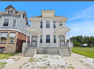 885 Clairmount Ave, Detroit, MI 48202