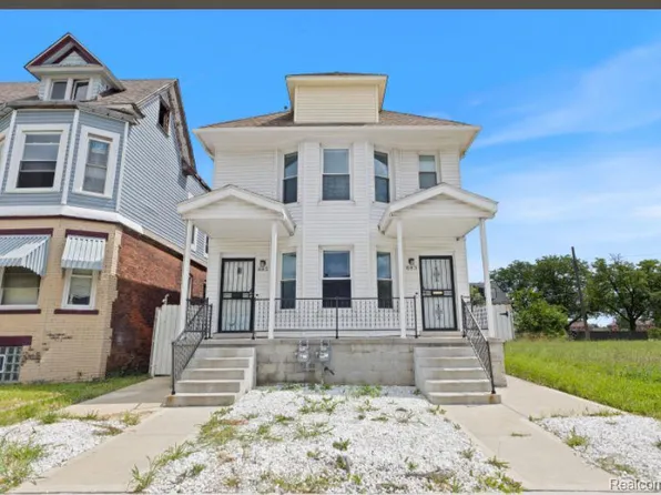 885 Clairmount Ave, Detroit, MI 48202