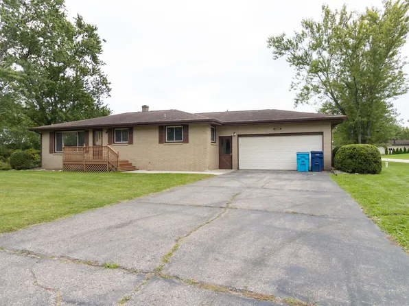 1926 Hinchman Rd, Baroda, MI 49101