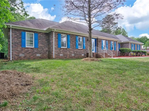 104 Timberlake Dr, Salisbury, NC 28147