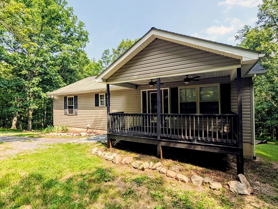246 Crosswoods Dr