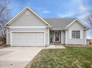 407 E 15th Ave, Indianola, IA 50125
