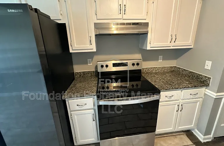 7089 Cobblestone Dr — Photo 5
