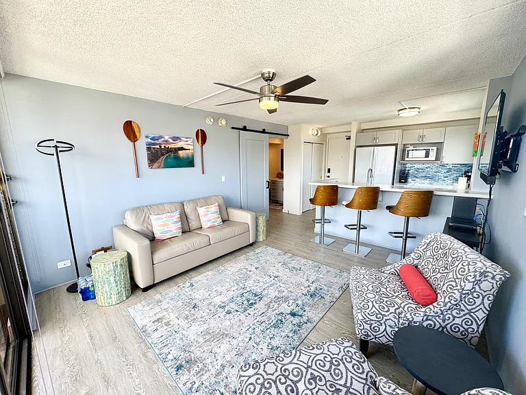 2240 Kuhio Ave #2601 — Photo 2