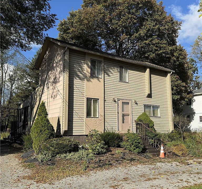 1st image of 742 Glen Eden Rd