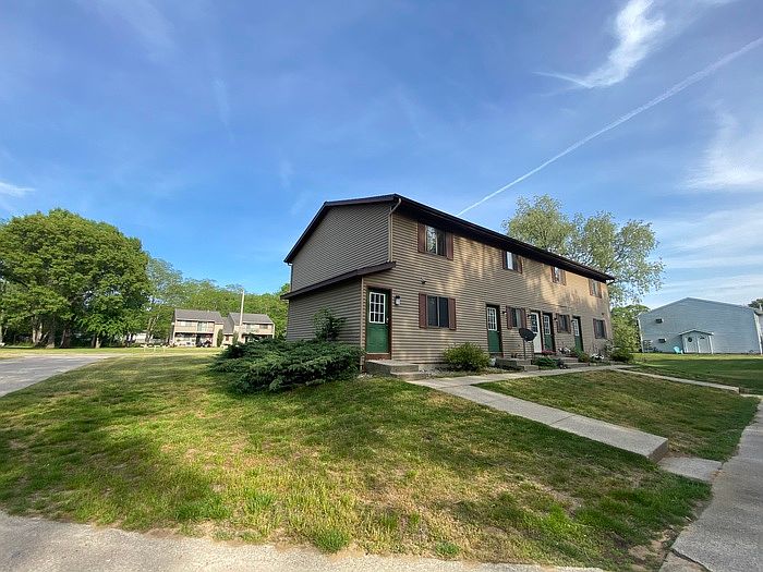15527 Clovernook Dr D, Grand Haven, MI 49417 Zillow