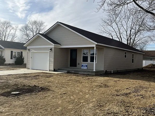 418 Warren Ave, Washington Ch, OH 43160