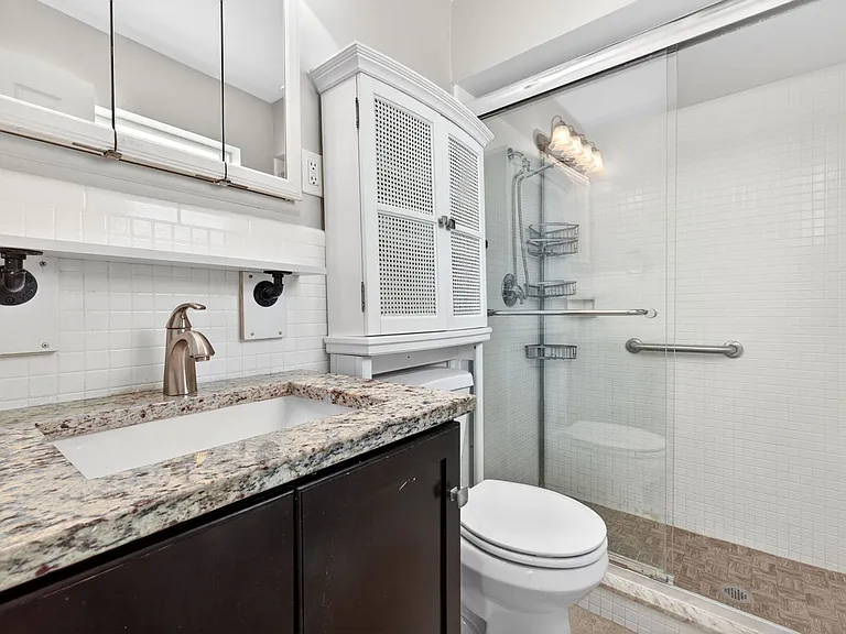 4419 N Pacific Cir — Photo 13