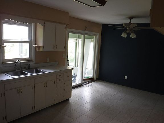 4th image of 1159 Linus St