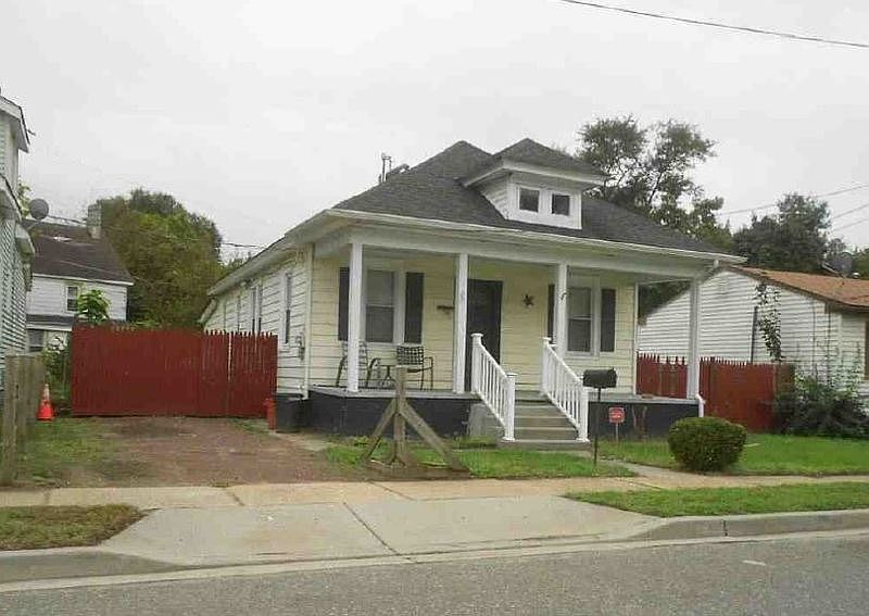 2nd image of 144 McCorkell Ave