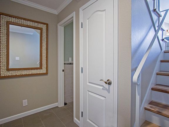 3rd image of 1220 S Westlake Blvd Unit B