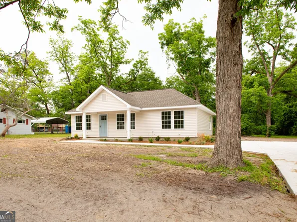 1920 Darling Ave, Waycross, GA 31501