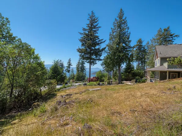 Johnston Heights Dr, Garden Bay, BC V7Z 0B7