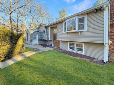 8 Cheney Dr, Hudson, NH, 03051