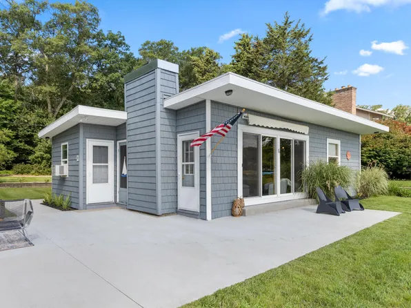 6698 Mueller Rd, Twin Lake, MI 49457