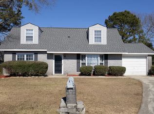 110 Stonefield Ct, Warner Robins, GA