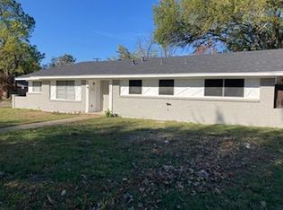 428 Vicki Pl, Hurst, TX 76053