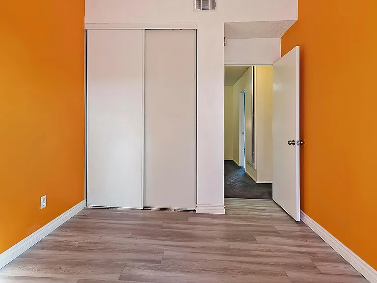 8707 Cedros Ave #7 — Photo 31