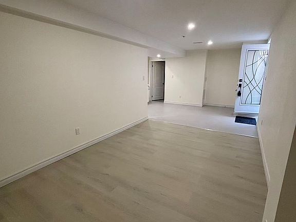 5th image of 33 Jeffrey Nihda Cres #Basement