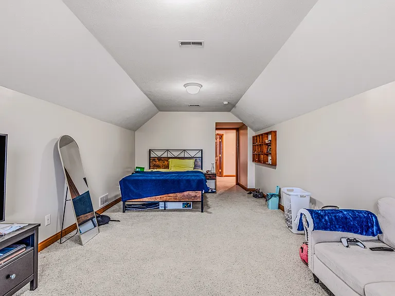 725 Greystone Ct — Photo 41