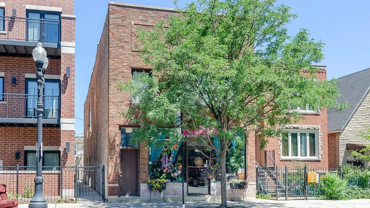 2246 W Taylor St — Photo 2