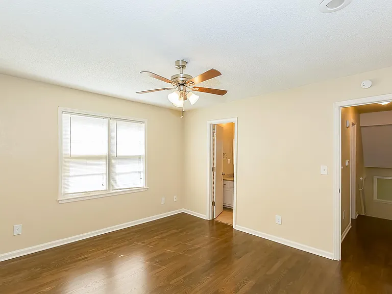 6490 N Delta Ave — Photo 20