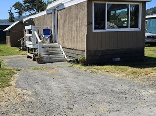 800 King St #24, Powers, OR 97466