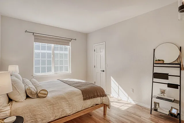 2497 Lexington St — Photo 22