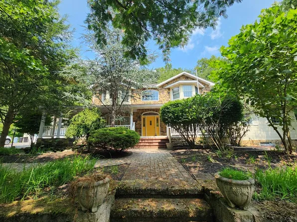 3240 Warm Springs Ave, Huntingdon, PA 16652