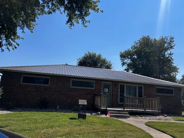 1962 N Beechbrook Dr, Shelbyville, IN 46176