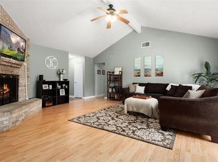 2821 Meadow Creek Ct, League City, TX 77573