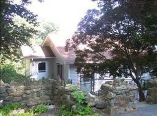 24 Lake Trl, Greenwood Lake, NY 10925