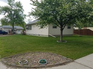 1200 Indiana St, Chinook, MT 59523