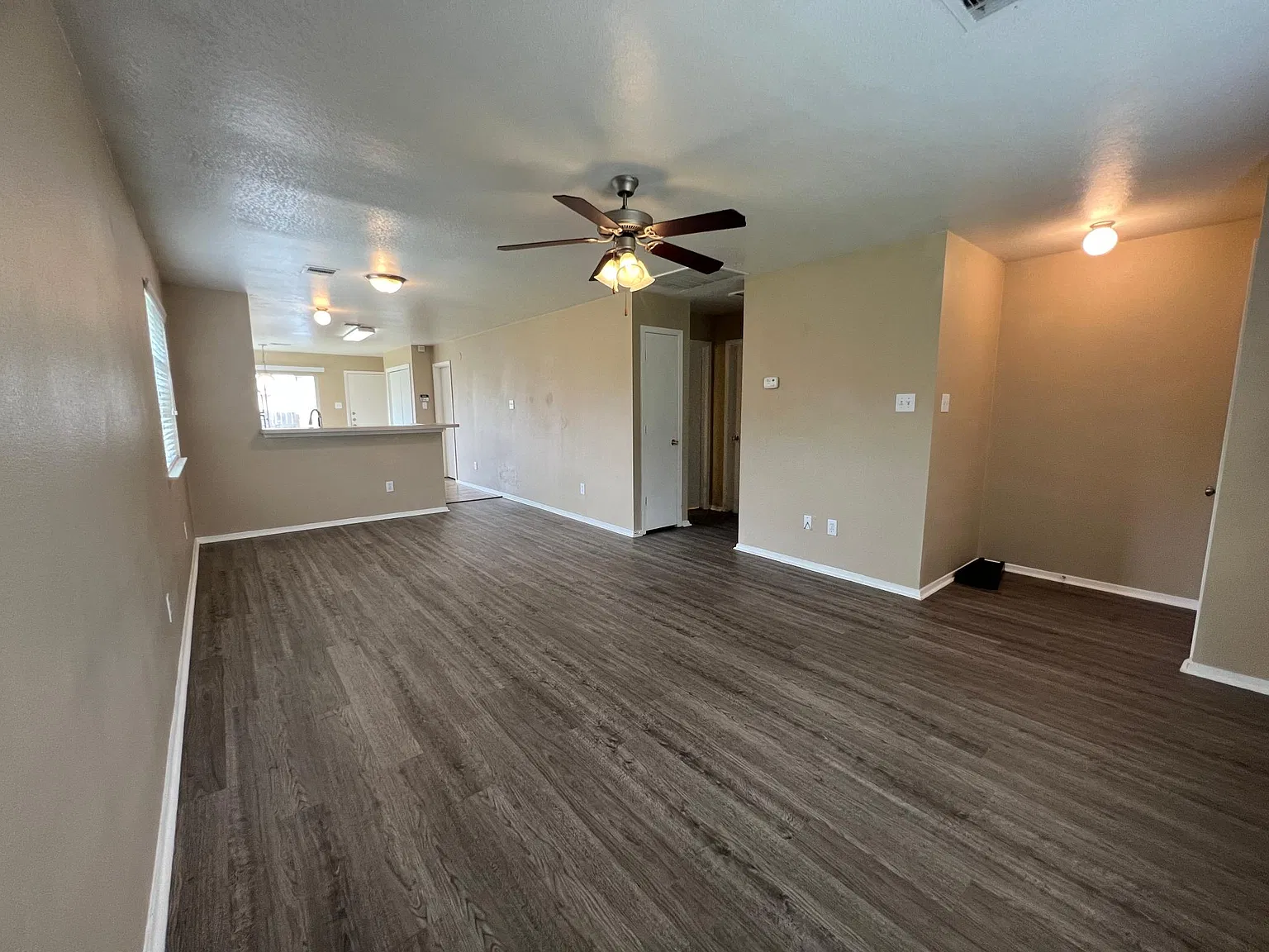 3 bed, 1204 sqft, $1,795 — Photo 4