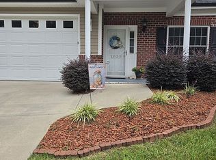 1830 Bogey Ln, Asheboro, NC 27205